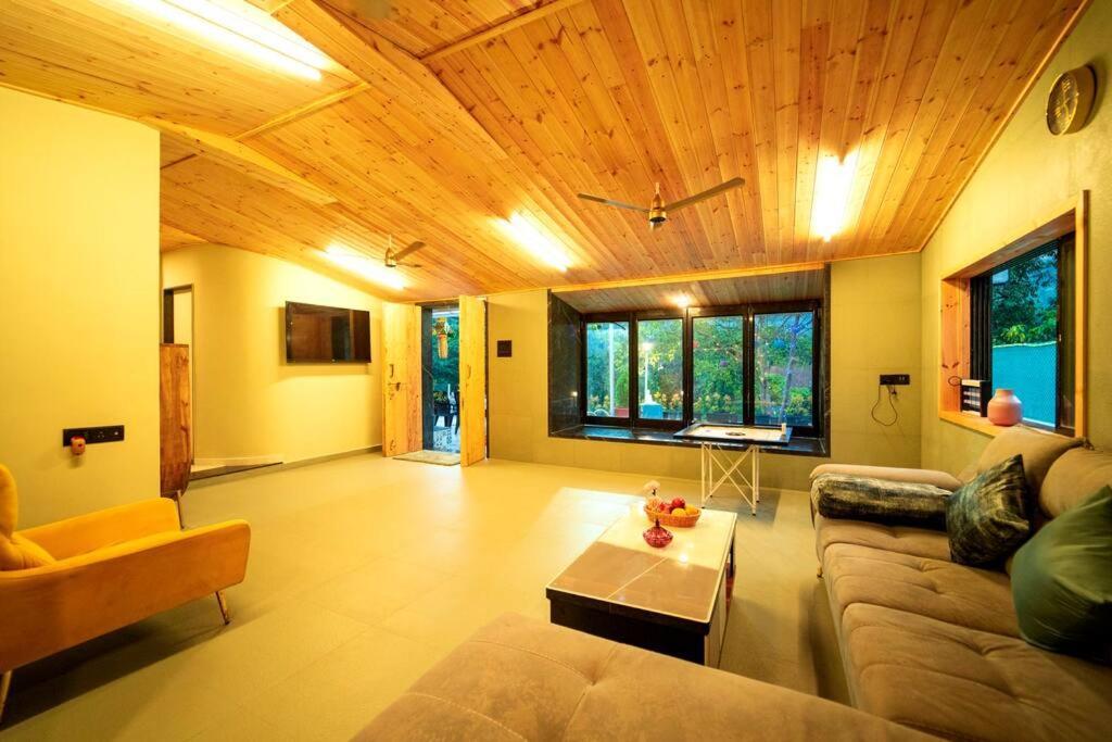 Spicy Mango Lakeside Abode - Luxurious Villa In Pawana Lonavala Exteriör bild