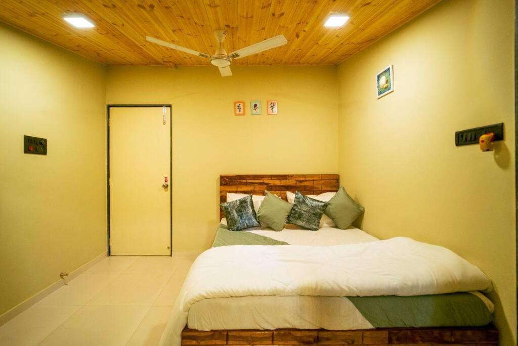 Spicy Mango Lakeside Abode - Luxurious Villa In Pawana Lonavala Exteriör bild