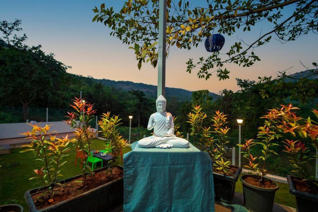Spicy Mango Lakeside Abode - Luxurious Villa In Pawana Lonavala Exteriör bild