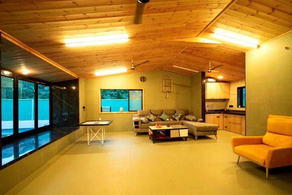 Spicy Mango Lakeside Abode - Luxurious Villa In Pawana Lonavala Exteriör bild