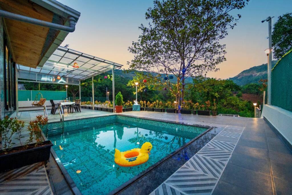 Spicy Mango Lakeside Abode - Luxurious Villa In Pawana Lonavala Exteriör bild